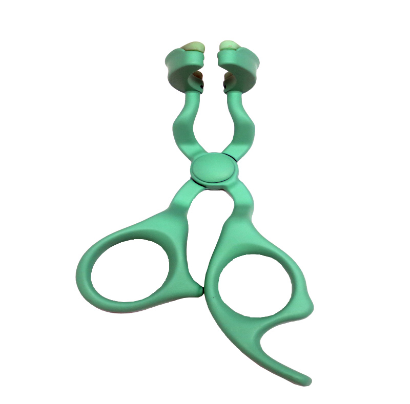 ባለቀለም የመገናኛ ሌንስ እርዳታ